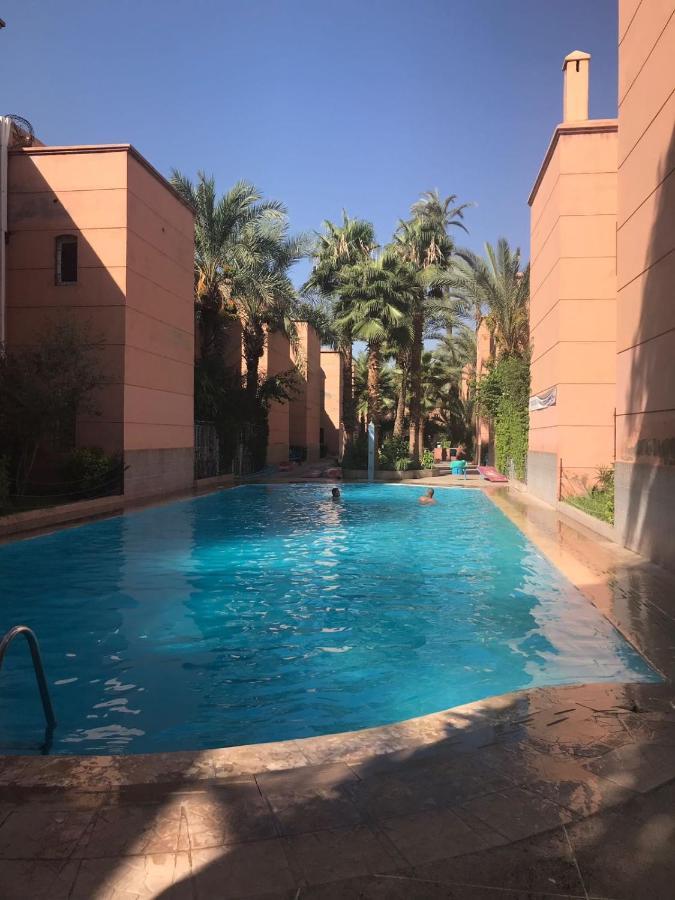 Appartement Dans Residence Avec Piscine Marrakesh Luaran gambar