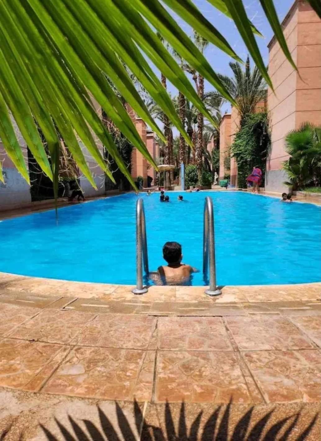 Appartement Dans Residence Avec Piscine Marrakesh Luaran gambar